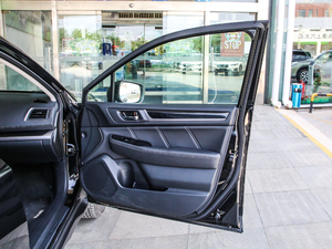 2020Ŀ 2.5i \ӌ EyeSight g