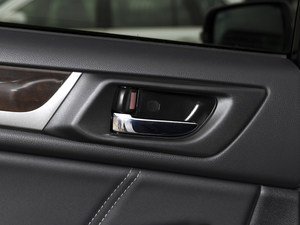 2020Ŀ 2.5i A EyeSight g