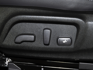 2020Ŀ 2.5i A EyeSight {{