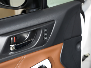 2020Ŀ 2.5i \ӌ EyeSight g