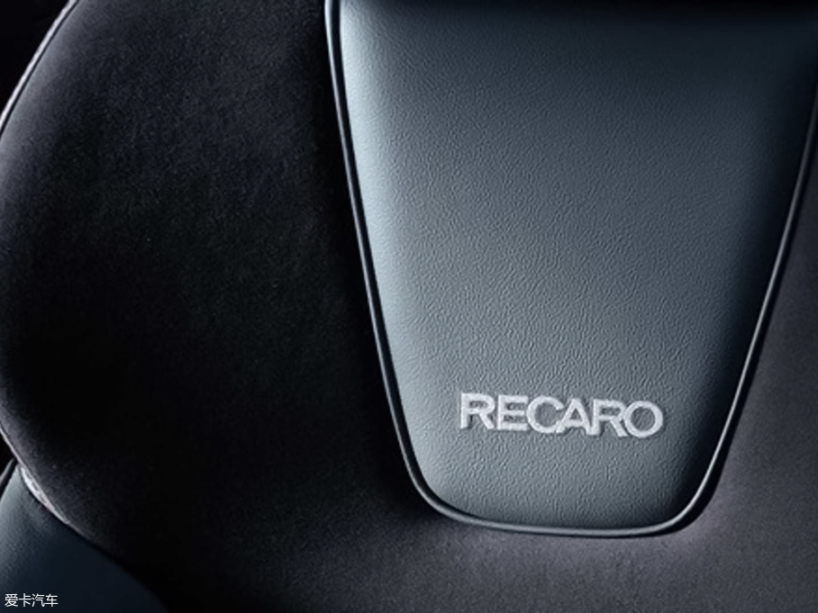 2019款LEVORG  2.0 STI Sport Black Selection