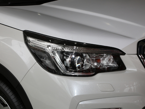 20202.0i AEyeSight ^