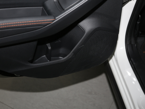 2020Ŀ 2.0i ȫ(q)A EyeSight g