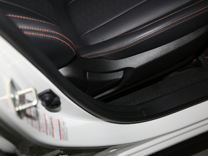 2020Ŀ 2.0i ȫA EyeSight g