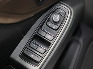 2020Ŀ 2.0i Ş EyeSight п؅^(q)