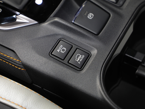 2020Ŀ 2.0i Ş EyeSight п؅^(q)