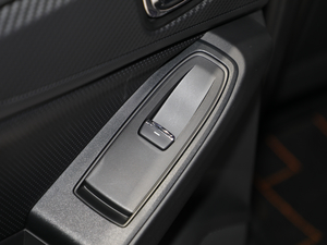 2020Ŀ 2.0i Ş EyeSight п؅^(q)