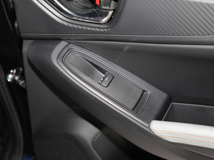 2020Ŀ 2.0i Ş EyeSight п؅^(q)