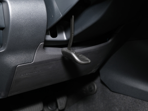 2020Ŀ 2.0i ȫA п؅^