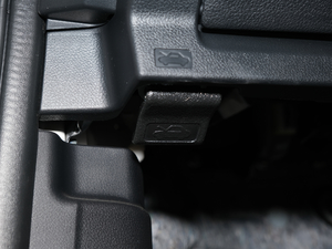 2020Ŀ 2.0i ȫA п؅^