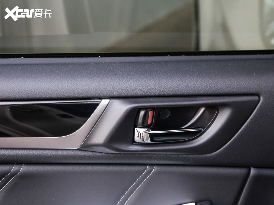 2020{ Ŀ 2.5i ȫ(q)sҫ EyeSight