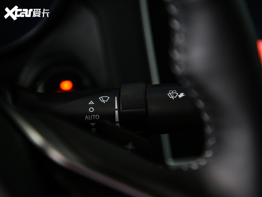 2020{ 2.5i ȫ(q)sҫ EyeSight