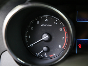 2020Ŀ 2.5i ȫsҫ EyeSight п؅^