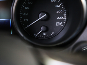 2020Ŀ 2.5i ȫsҫ EyeSight п؅^