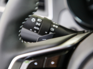 2020Ŀ 2.5i ȫsҫ EyeSight п؅^