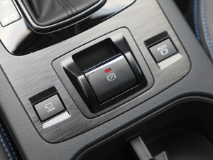 2020Ŀ 2.5i sҫ EyeSight v܇Ƅ