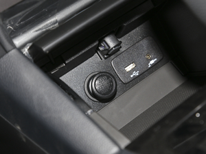 2020Ŀ 2.5i ȫLа п؅^