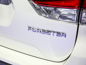 20212.0i Ş EyeSight ^