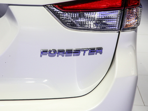 20212.0i Ş EyeSight ^