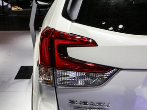 20212.0i Ş EyeSight (ji)^