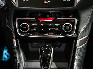 20212.0i Ş EyeSight {(dio){(dio)(ji)