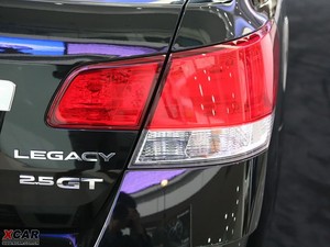 2010款2.5GT 自动豪华版 尾灯