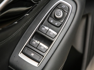 2021\Ӱ EyeSight {܇ƅ^	