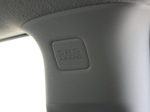 2010款2.5XS 十万同辉纪念版 空间座椅