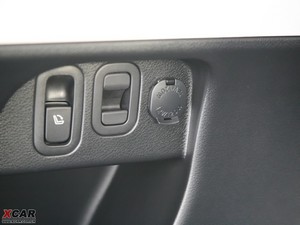 2010款2.5XS 豪华型 空间座椅
