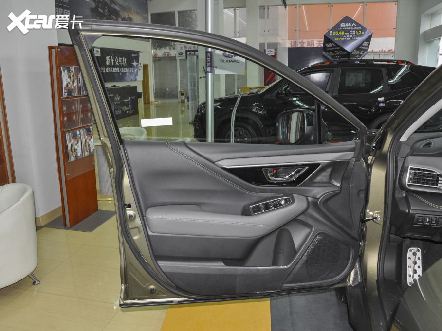 2022 2.5i ̽ EyeSight