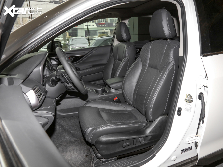 2022 2.5i \Ӱ EyeSight