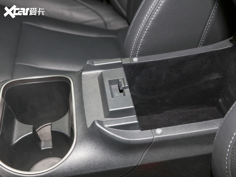 2022 2.5i \Ӱ EyeSight