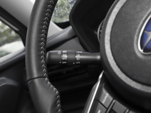 20232.5i AWDAEyeSight п؅^