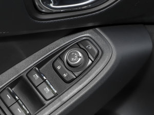 20232.5i AWDAEyeSight п؅^(q)