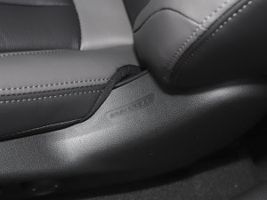 20232.5i AWDAEyeSight п؅^(q)