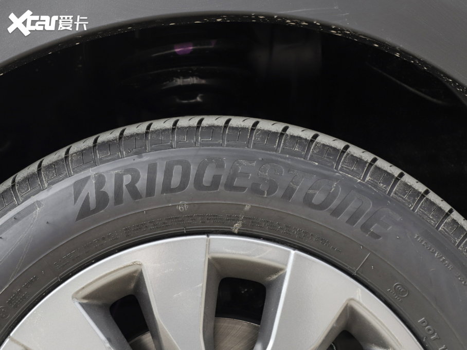 2023 2.5i AWD\ӰEyeSight