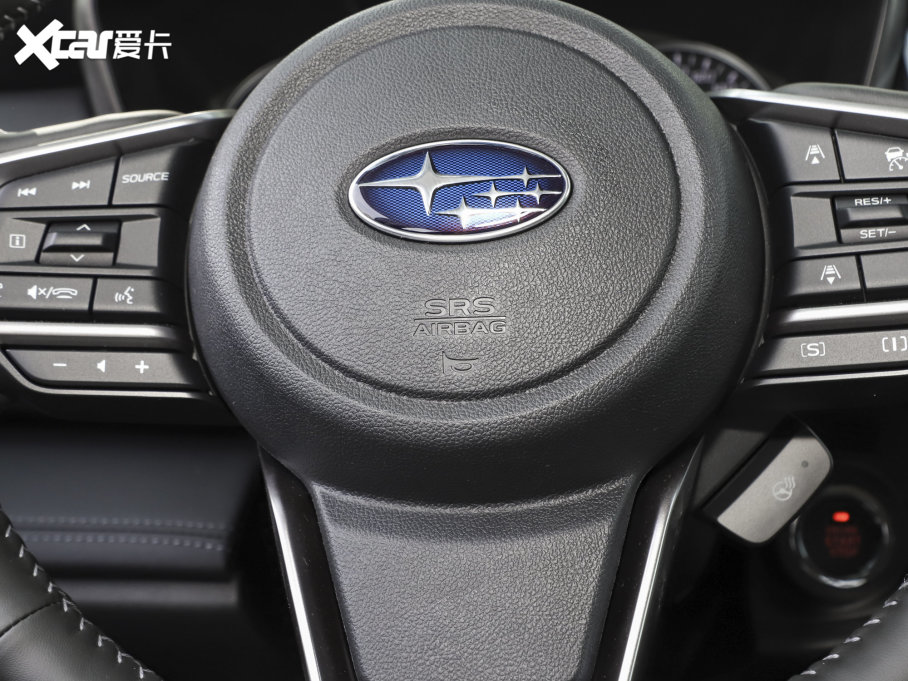 2023 2.5i AWD\ӰEyeSight