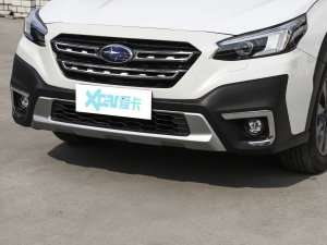 20232.5i AWD\ӰEyeSight ^