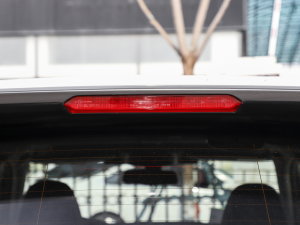 20232.5i AWD\ӰEyeSight ^