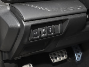 20232.5i AWD\ӰEyeSight п؅^