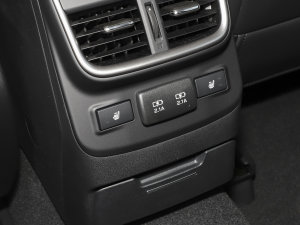 20232.5i AWD\ӰEyeSight п؅^