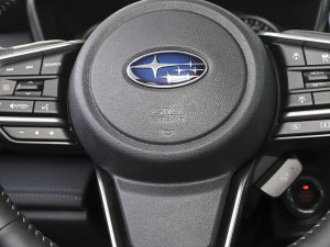 20232.5i AWD\ӰEyeSight п؅^