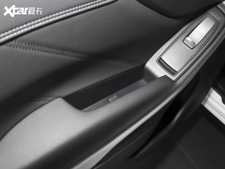 2024ɭ 2.0i AWDAEyeSight