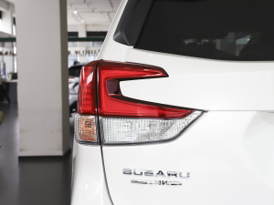 20242.0i AWDAEyeSight ^