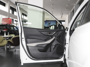 20242.0i AWDAEyeSight {λ܇T