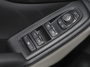 20242.0i AWDAEyeSight п؅^