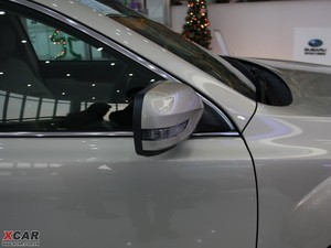 2010款2.5i 豪华版 细节外观