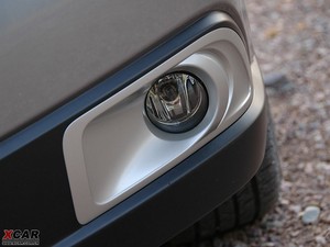 2010款3.6R 豪华导航版 前雾灯
