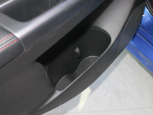 2011款2.5T WRX 空间座椅