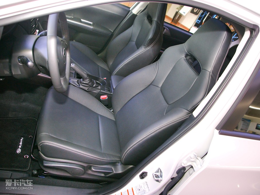 2010�������Ɏ� 2.0L XV �˜ʰ�